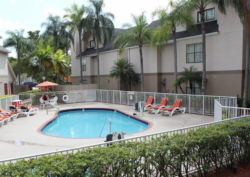 Residence Inn By Marriott Miami Airport West/Doral Exterior photo